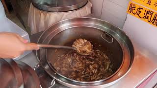 SNAKE SOUP 蛇羹  Chinese Street Food - GIANT SNAKE SOUP Guangdong China 秋風起 三蛇肥 蛇羹 南乳薄脆 檸檬葉