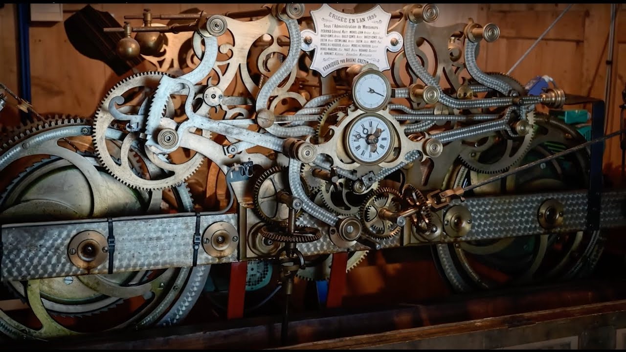Une Horloge d’Édifice Exceptionnelle en Restauration à Morbier (Haut-Jura)