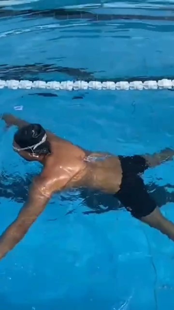 How to Swim in Deep Water for Beginners – Just Do This! - YouTube