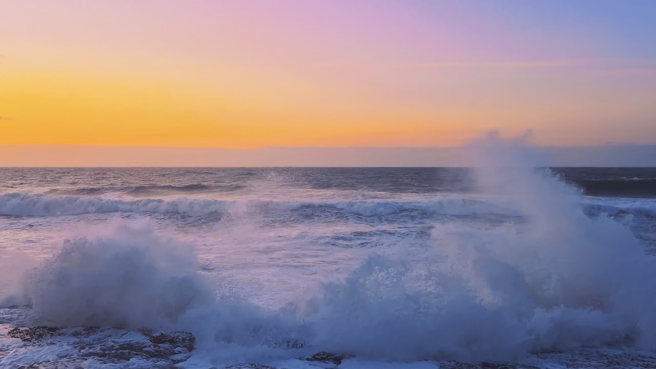 Real Ocean Waves at Sunset – 8 Hours White Noise for Sleep & Relaxation 🌅