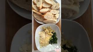 Cheesy garlic bread