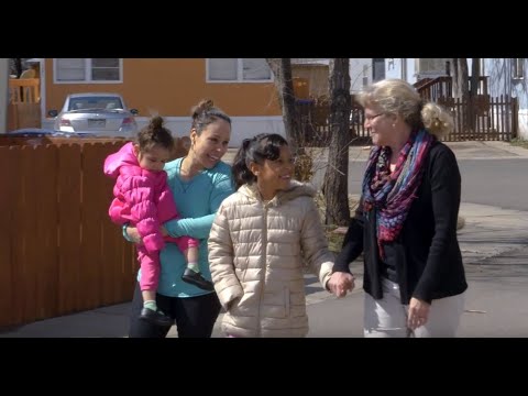 Mujeres Encuestadas: Across Cultures And Communities