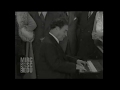 Capture de la vidéo Harold Bauer Plays Schubert Marche Militaire (Film Clip From 1928)