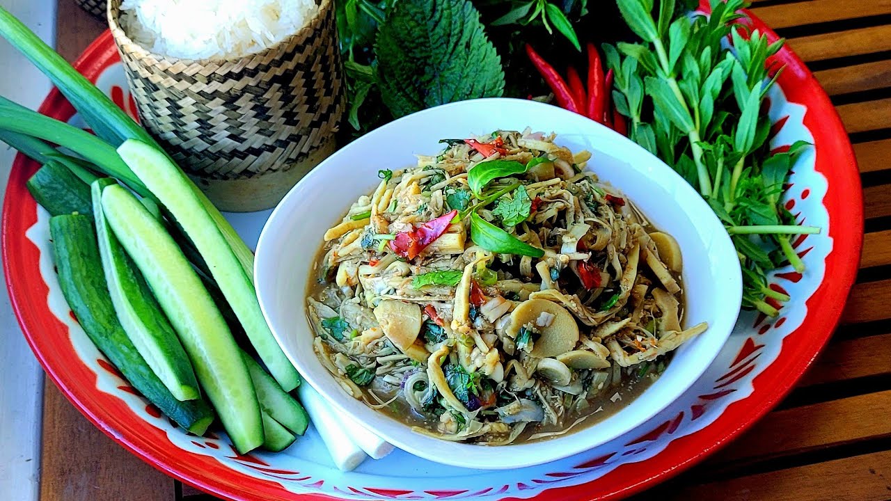 Sup Naw Mai (Bamboo Shoot Salad)