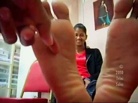 Candid Indian Feet Size 9 | Feet tickle | Feet while interviewing
