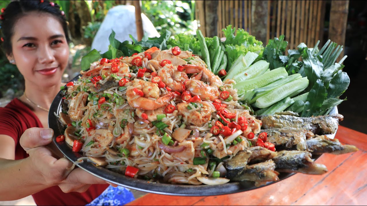 How to make noodle salad with shrimp recipe
