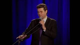                                ترنيمة قصة الحب العجيب    أيمن كفروني  وشمس سعد سمعها