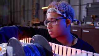 Electrician Electronics Technician Apprenticeship (A Job Worth Pursuing)