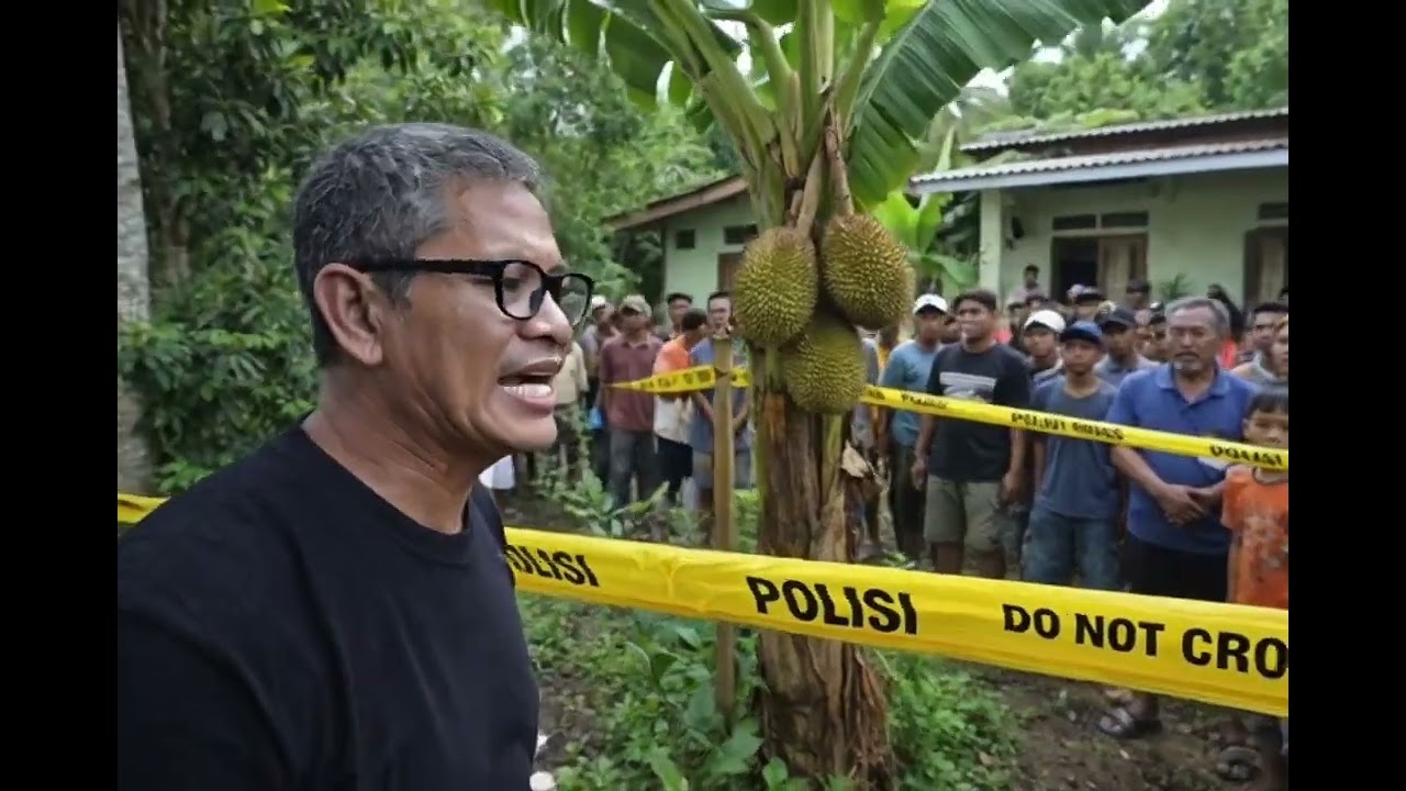 Pohon pisang berbuah durian 