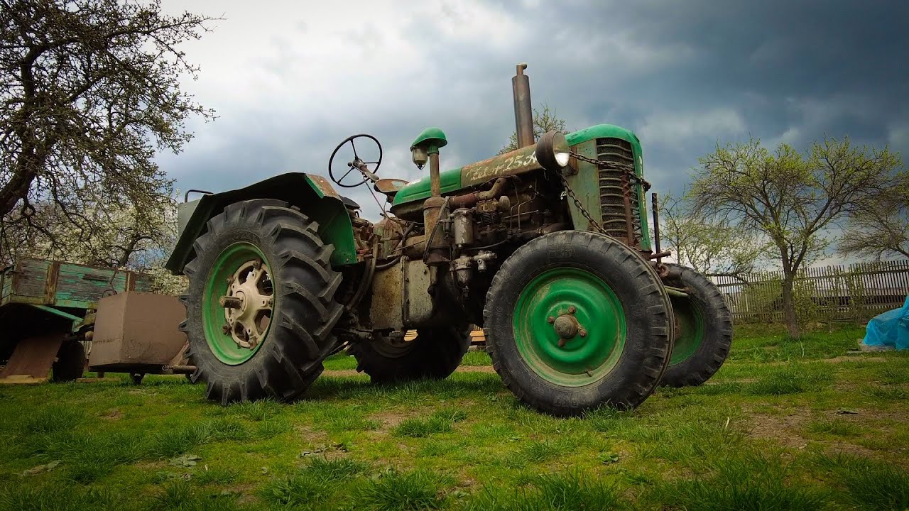 Legendary Tractor ZETOR 25A Close Look | Czech Farm Life - YouTube