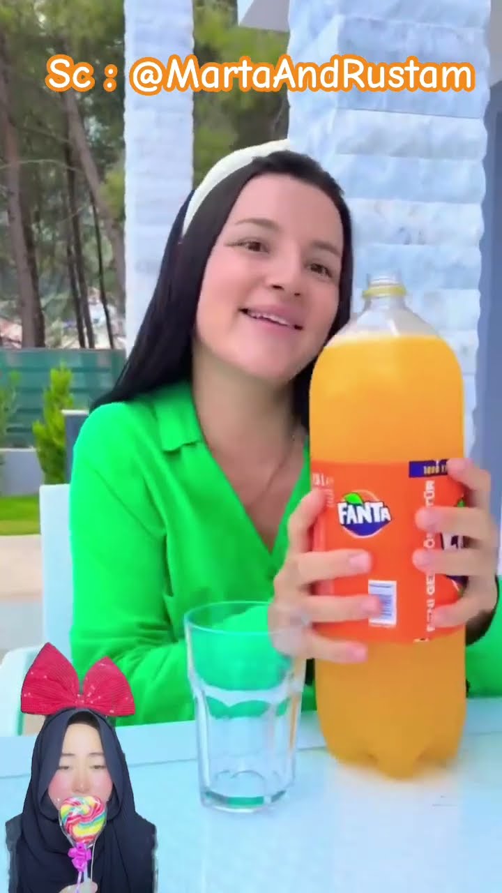 ADIK KESULITAN MEMBUKA SODA ⁉️ tapi KAKAK BAIK HATI bantu adik buka soda ? @MartaAndRustam #shorts