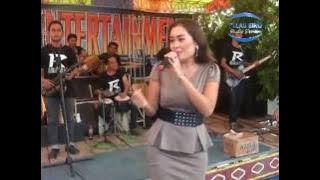 Graha Antarteman  bersama si Ratu Junti WAWAS IBANEZ promo album Gagal Sadon-Krangkeng