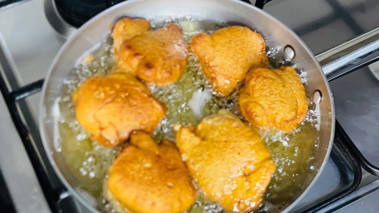GUTEKA|AMANDAZI YOROSHYE KANDI ARYOSHYE AKOZWE MU IFU Y’INGANO/Soft Mandazi with Wheat Flour