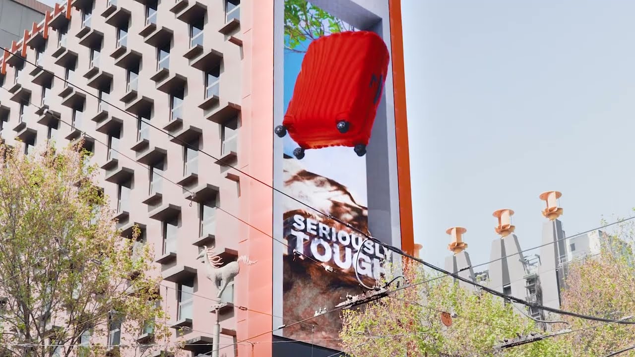 Samsonite Immersive 3D Billboard Advertisement by Creativa
