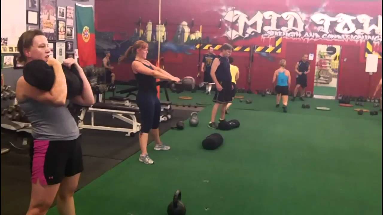 Sacramento Group Fitness Lifting Weights (Deadlift, Cleans, & Cardio