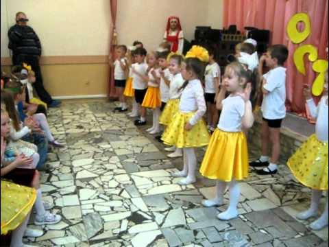 Танец утят песня видео. Танец утят. Танец утят песня видео. Танец утят песня видео. Танец маленьких утят.