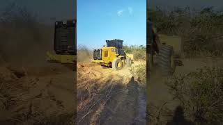 Pá Carregadeira Caterpillar 924K Trabalhando