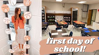 FIRST DAY OF SCHOOL VLOG!! // first year teacher 20212022