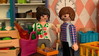 Video Thumbnail for ESSIG ODER ÖL? Playmobil Clip