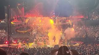 Garth Brooks Chicago Standing Outside The Fire 9/12/26 