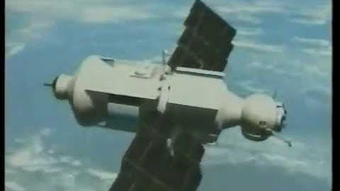 BBC Newsround - First Part of the ISS Launched (Nov 1998)