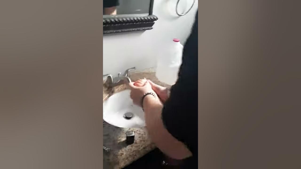 Pussy Squirts All Over Bathroom Youtube