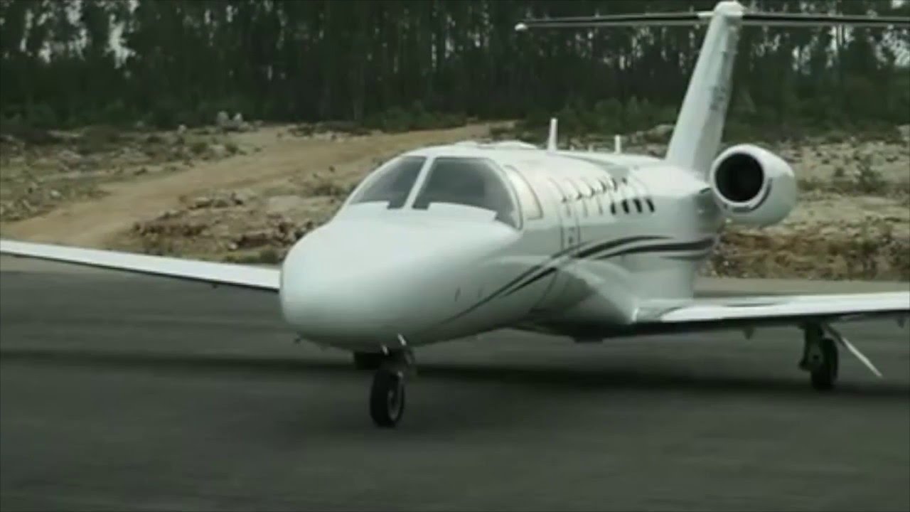 Primeiro jato no Aeroporto de Fátima