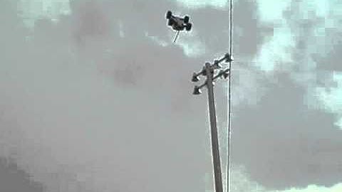 Traxxas Rustler   Front FLip off of QuaterPipe