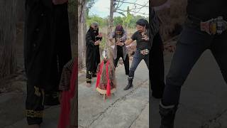 3 Dukun Sakti Adu Kekuatan Ghaib