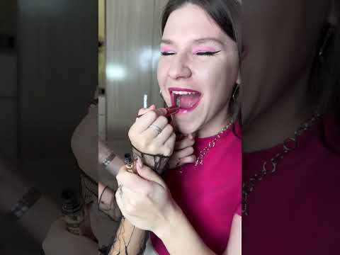 Распаковка закрытыми глазами 😂😂😂 #обзор #тиктоклучшее #топ #смешные #приколы #ржач