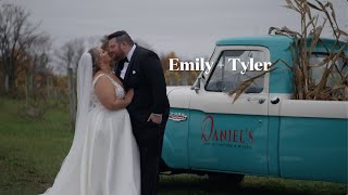 Emily + Tyler | Daniel&#39;s Vineyard Wedding | McCordsville, Indiana