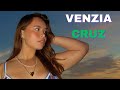 Venezia Cruz ~ Curvy Model &amp; Instagram Influencer, Biography, Figure, Style &amp; Full Profile, Facts