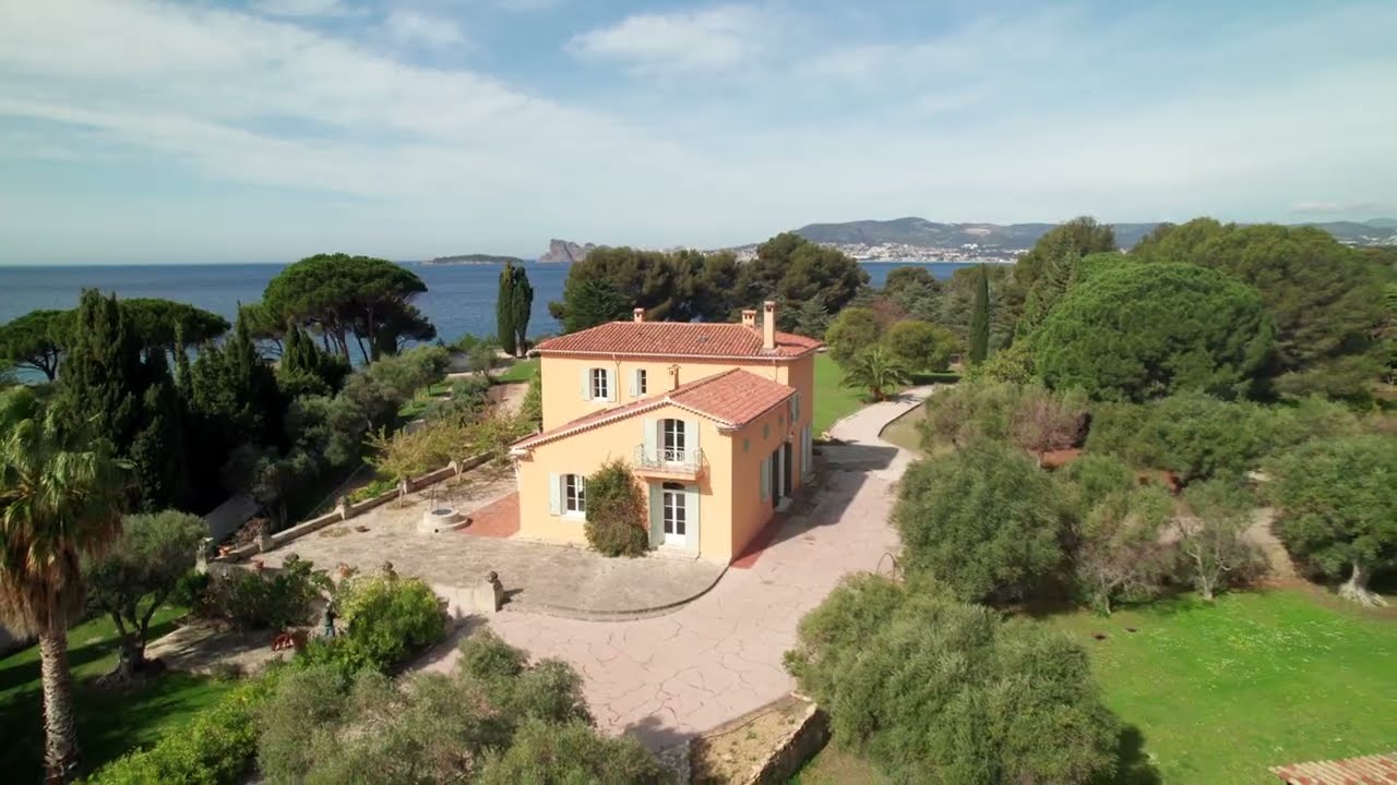 [A Vendre] - SAINT-CYR-SUR-MER - Maison