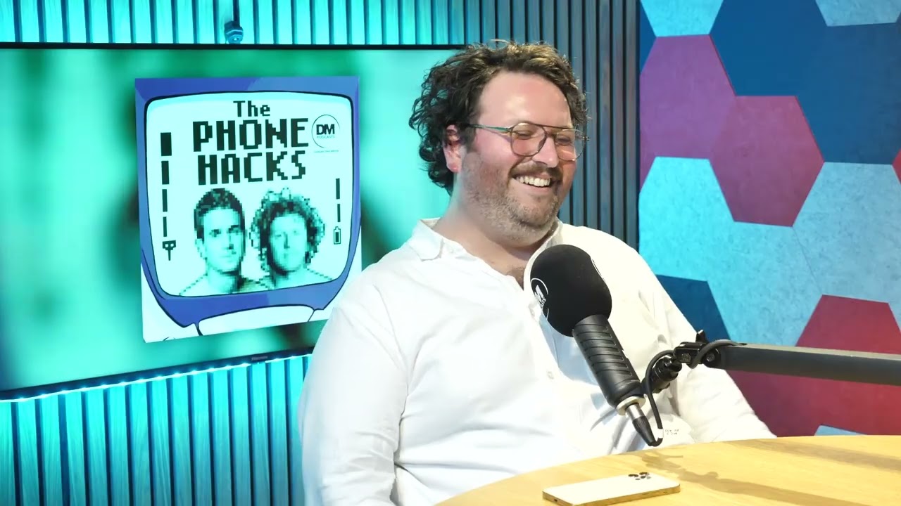 What's in Alexei Toliopoulos & Ben Kochan's Phones? | PHONE HACKS PODCAST 