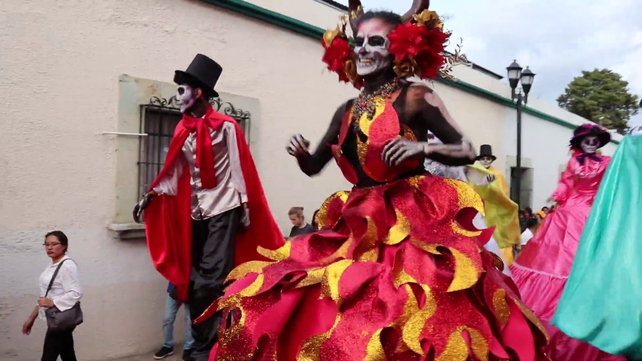 Comparsa de día de muertos en Oaxaca YouTube Comparsa de día de muertos en Oaxaca YouTube