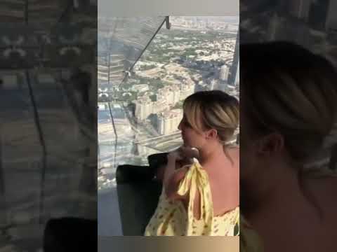 عطوها مليون درهم Shorts