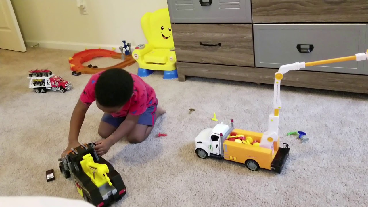 Toy Bucket Truck And Tow Truck Fun YouTube
