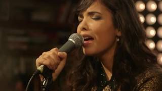 Indila - S.O.S - Live in Paris