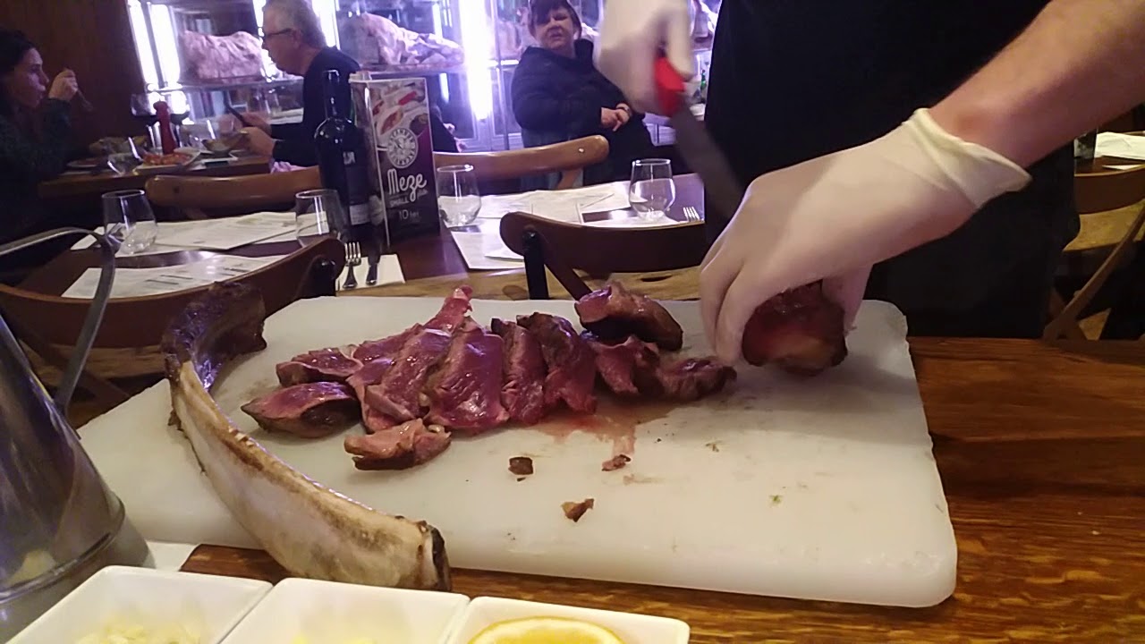 וואקאמו מסעדת סטייקים שאין כמוה Vacamuuu bucharest