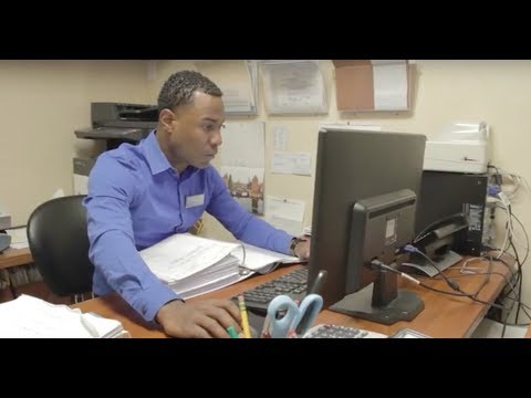 Video: How To Find A Job As An Office Manager