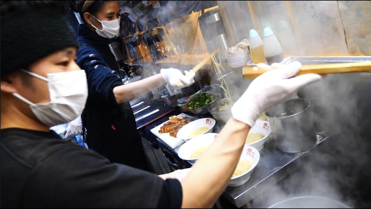 Быстрое мастерство! Чесночный рамен, который очень популярен в полночь