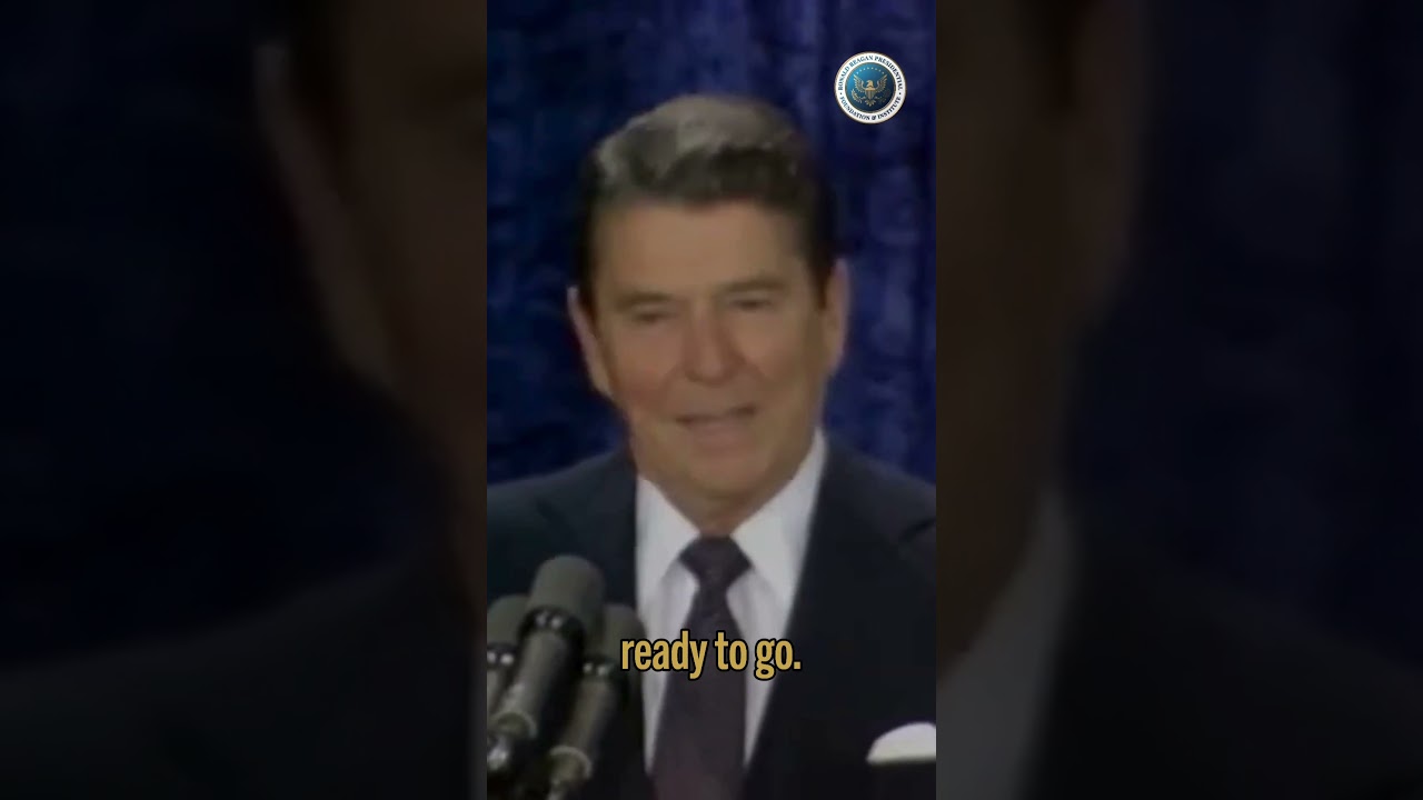⁣Funniest Ronald Reagan Jokes | A Reporter Boards a Plane #ronaldreagan #jokes #funny
