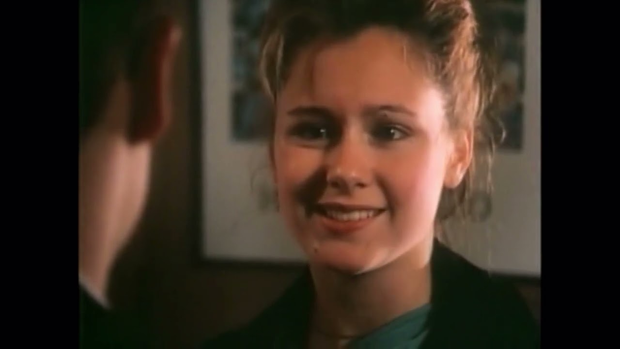 Degrassi High - 1x11 “All in a Good Cause” - YouTube