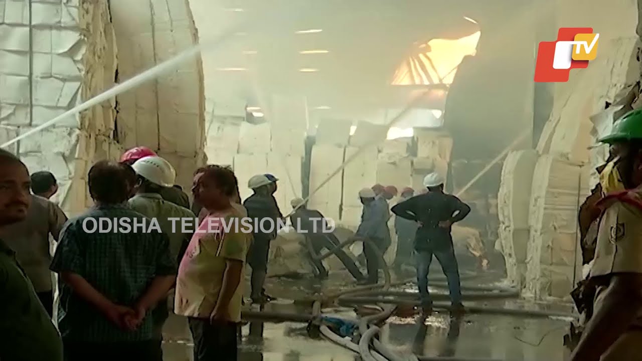 Emami Paper Mill Fire - Live Pictures
