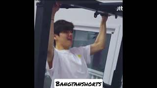 KIM TAEHYUNG WORKING OUT OMG In the soop season 2 #Inthesoop2 #bts #taehyung #btsedits