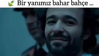 Ahmet Kaya - Yaprak Döker Bir Yanımız Bir Yanımız Bahar Bahçe