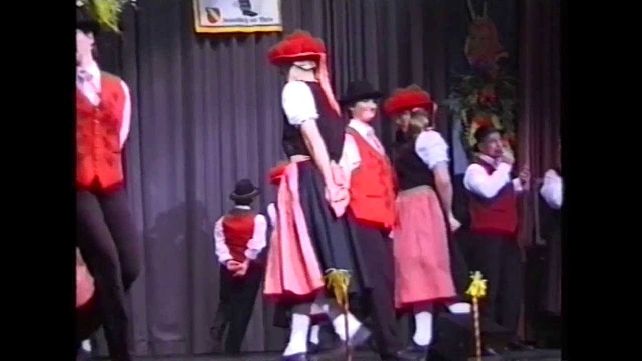 Tag 26 - Schwarzwälder Trachtentanz