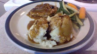 Easy Mushroom Onion Gravy Pork Chop Mashed Potatoes & Gravy