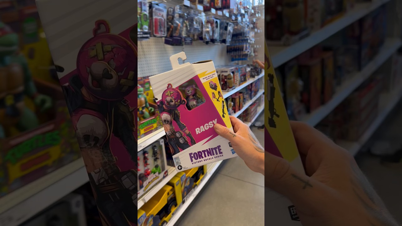 CATCH IT AND YOU KEEP IT! | FORTNITE RAGSY PRANK IN STORE | HEY, IVAN! 
