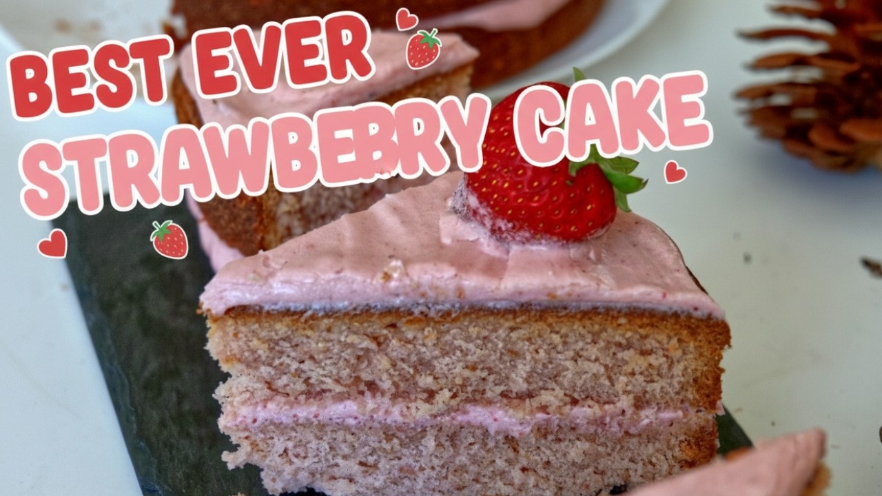 How to Make a Simple Strawberry Cake with Fresh Berries